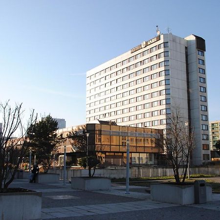 Hotel Labe Pardubice Esterno foto