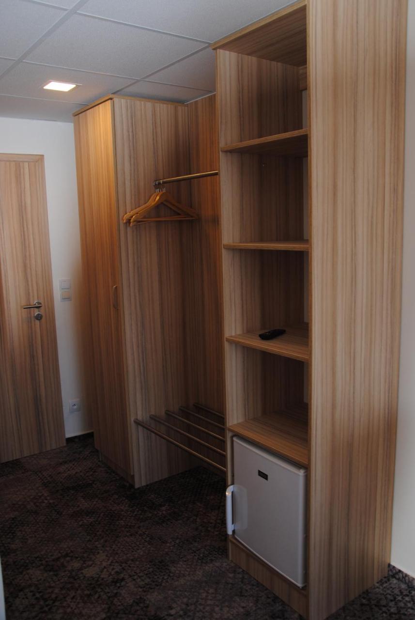 Hotel Labe Pardubice Esterno foto